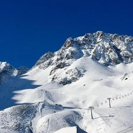 Le Montana Ii 15 *